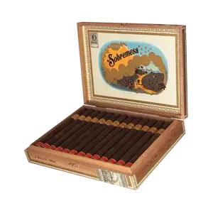 Sobremesa Solita Red Open box of cigars