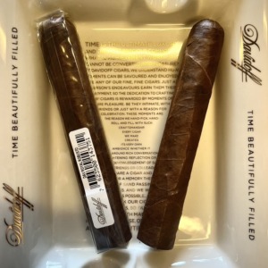 Davidoff Royal Robusto 100-Count Crate on time beautifully filled ashtray