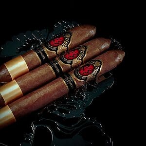 God of Fire KKP Special Reserve Diadema 56
