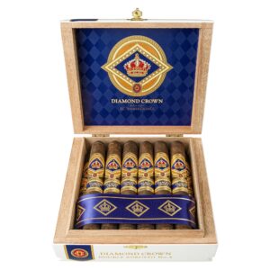 Open box of Diamond Crown Double Robusto #4 cigars
