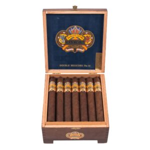 Open box of Diamond Crown Maximus Double belicoso cigars