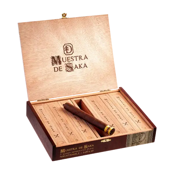 MDS_NACATAMALE_BOX Muestra De Saka Nactamale open box of cigars
