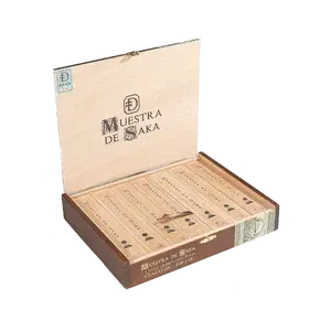 Meustra de Saka Krakatoa open box of cigars