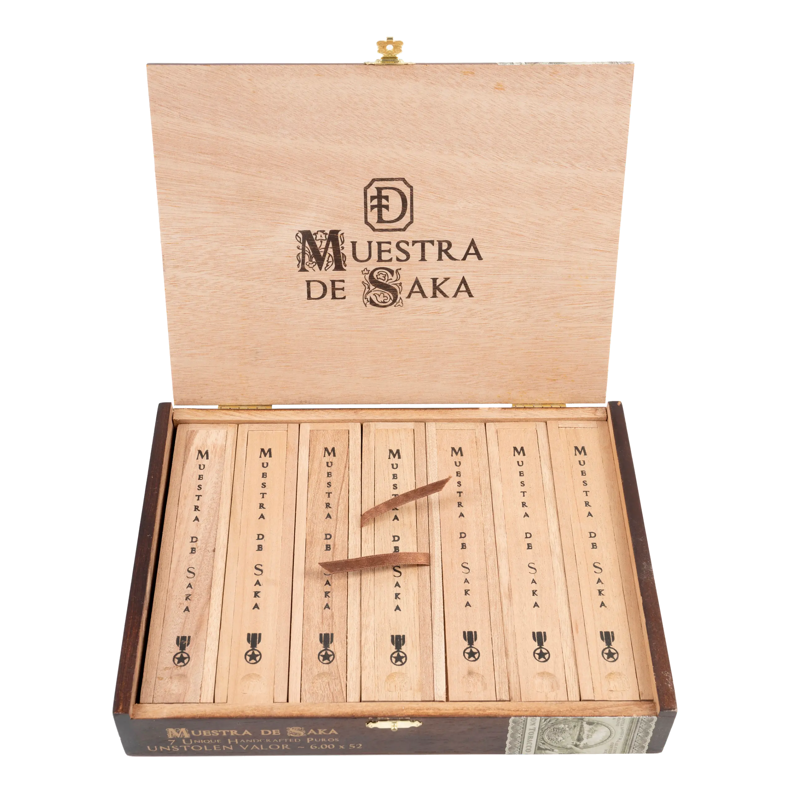 Muestra-de-Saka-Unstolen-Valor-Box-2-scaled Meustra de Saka Unstolen Valor open box of cigars