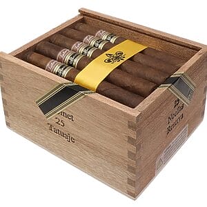 Tatuaje Noellas Reserva Broadleaf