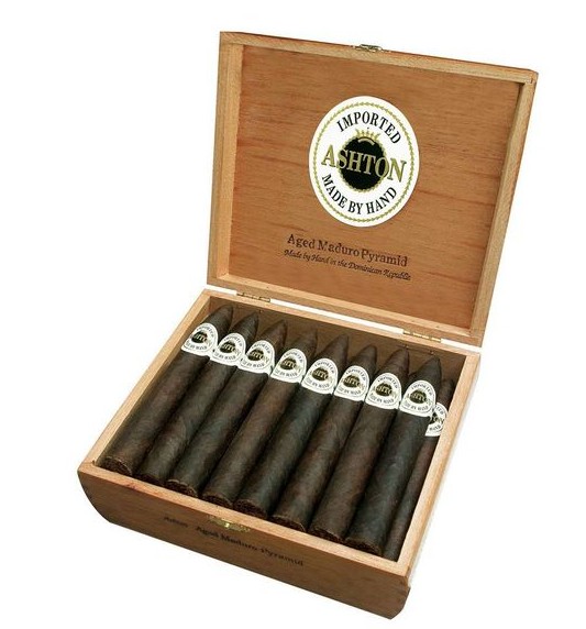 aged-pyramid-1.jpg Ashton Aged Maduro Pyramid Box