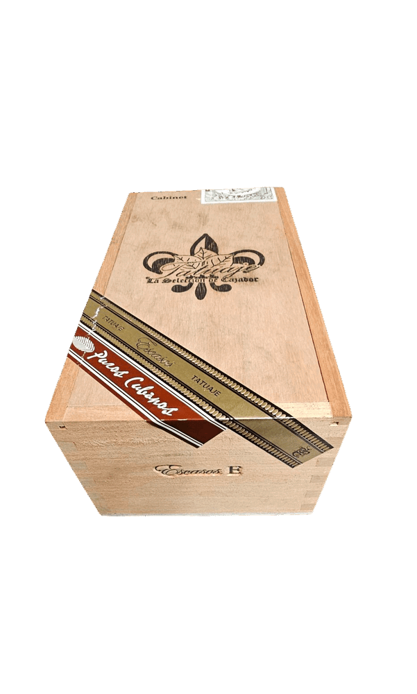 escasos e Box of Tatuaje Escasos E cigars