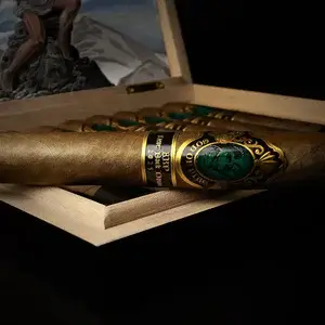 God of Fire KKP Never Back Down Diadema 54 Mood shot