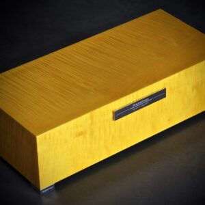 Prometheus Platinum Series humidor (Yellow Sycamore 150 Cigar)