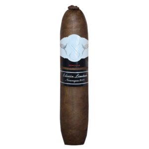 Sencillo Black Pyramide #4