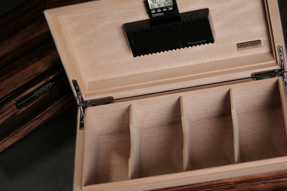 Prometheus Humidor Milano Series Macassar Ebony 50-Cigar Size Prometheus Humidor Milano Series Macassar Ebony 50-Cigar Size