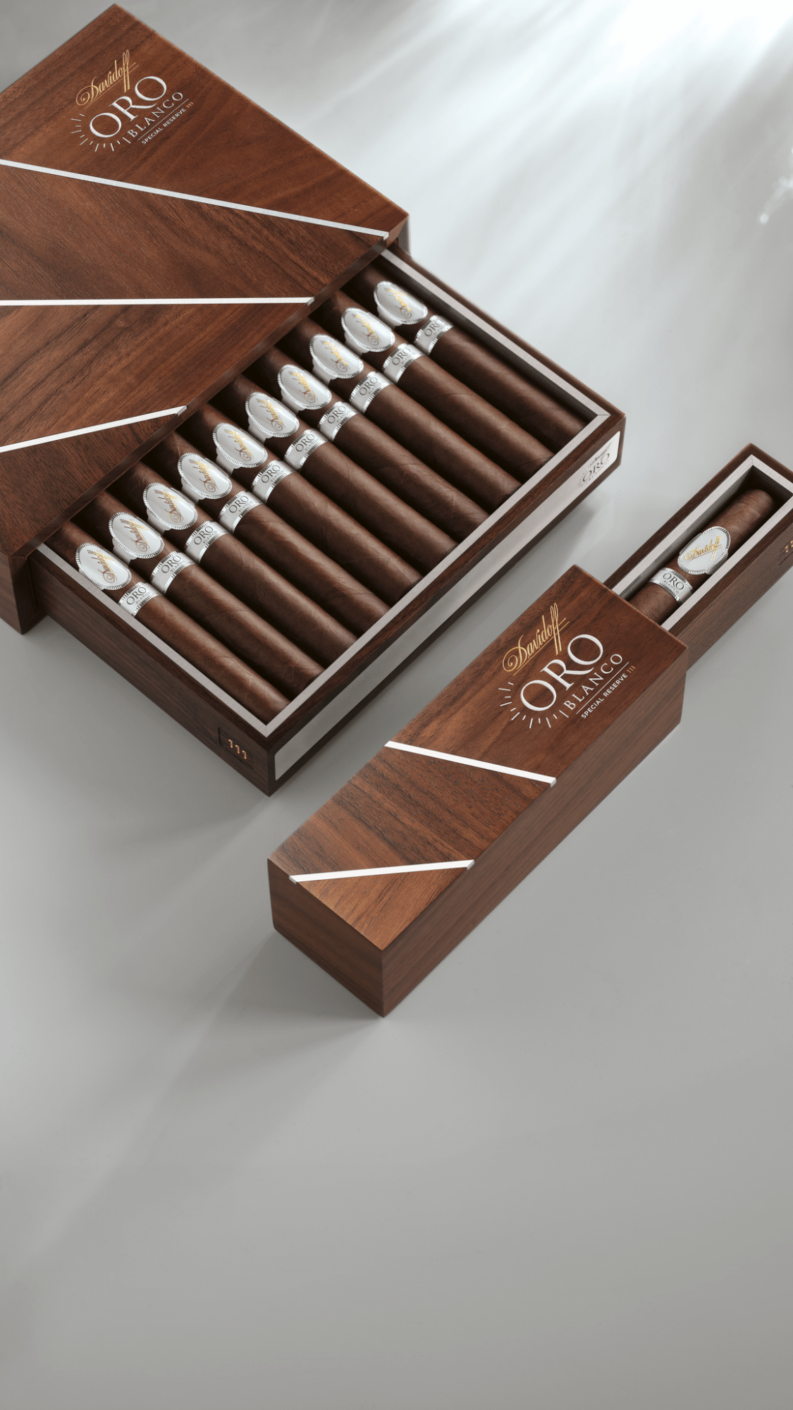 Discover the Pinnacle of Luxury: The Davidoff Oro Blanco Special Reserve 111 Years