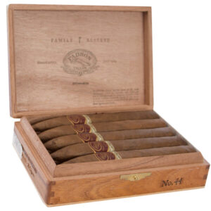 Padron Family Reserve No. 44