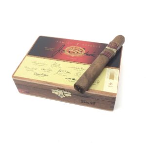 Padron Family Reserve No. 45 Maduro