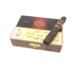 Padron Family Reserve No. 85 Maduro