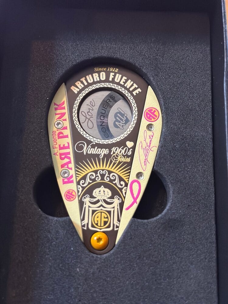 Arturo Fuente Rare Pink Cutter Arturo Fuente Rare Pink Cutter