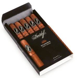 Davidoff Nicaragua Short Corona Pack of 5 Cigars
