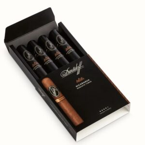 Davidoff Nicaragua Robusto Tubos Pack of 4 Cigars